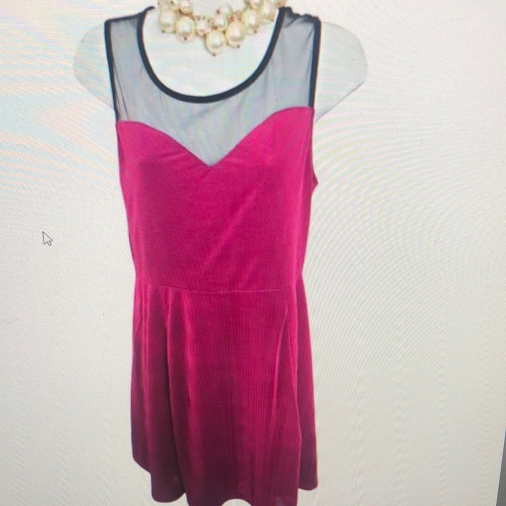 Elegant Pink Sleeveless Dress